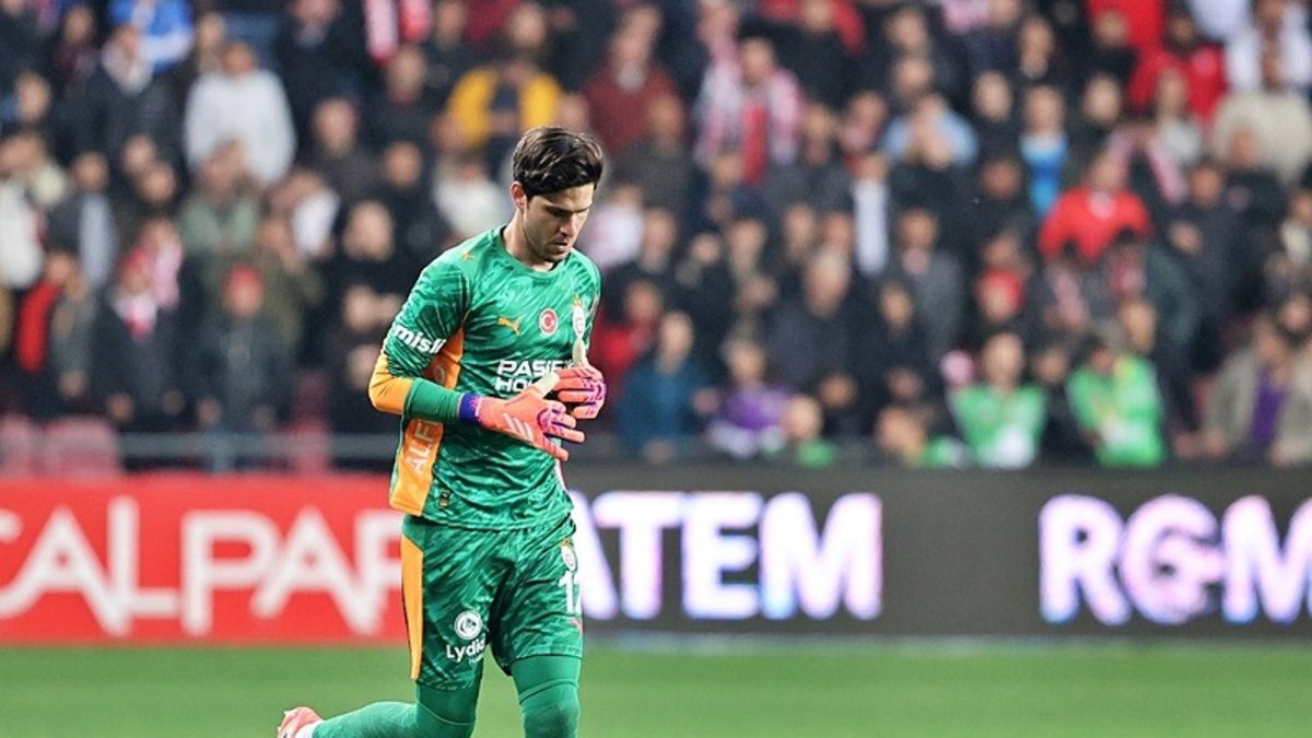 Galatasaray'dan Batuhan Şen Mısırlı.com.tr Fatih Karagümrük'e transfer oldu!