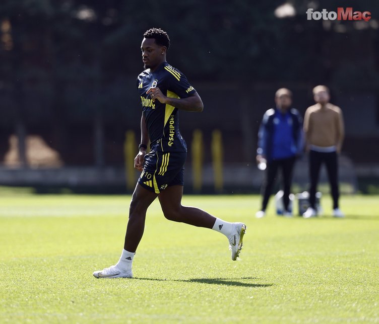 Fenerbahçe'nin yeni transferi Jhon Duran Avrupa'da gündem oldu!