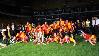 Son dakika spor haberi: Galatasaray'dan Fenerbahçe'ye şampiyonluk göndermesi!