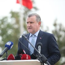Spor Bakanı Osman Aşkın Bak açıklamalarda bulundu