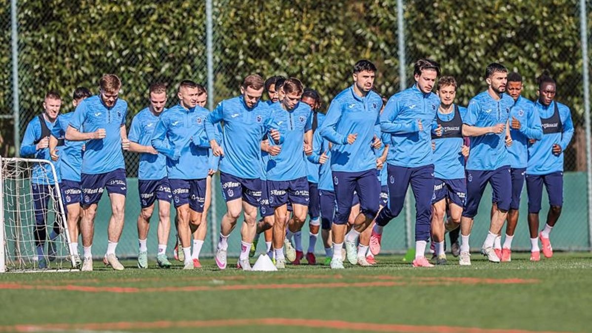 Trabzonspor Fatih Tekke ile siftah yapıyor! İşte Rams Başakşehir maçı 11'i... Trabzonspor Fatih Tekke ile siftah yapıyor! İşte Rams Başakşehir maçı 11'i...