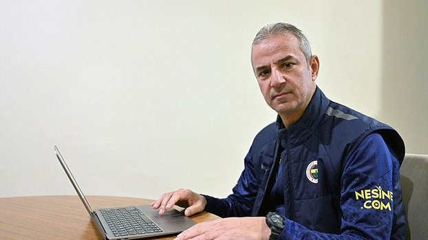 FENERBAHÇE HABERLERİ: İsmail Kartal'dan flaş yerli futbolcu kararı! 3 ismi belirledi... FENERBAHÇE HABERLERİ: İsmail Kartal'dan flaş yerli futbolcu kararı! 3 ismi belirledi...