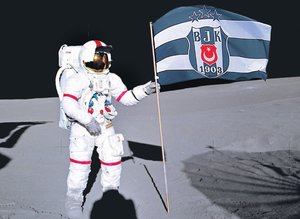 Uzaya Besiktas Bayragi Son Dakika Besiktas Haberleri Fotograflari Fotomac