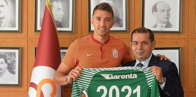 Muslera 2021'e kadar Galatasaray'da