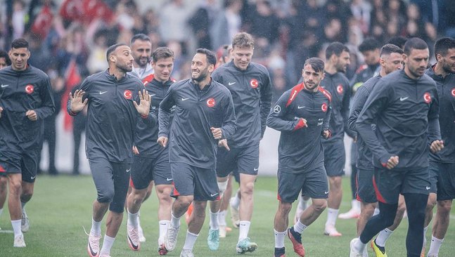 A Milli Takım’da Gürcistan maçı hazırlıkları sürüyor A Milli Takım’da Gürcistan maçı hazırlıkları sürüyor