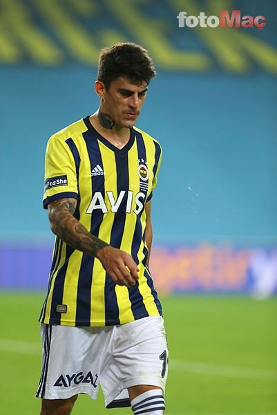 Son dakika FB haberleri: Fenerbahçe'de 'gönderilsin' raporu verilen futbolcuların transferleri gerçekleşemiyor! Harcama limitleri ve kriz...