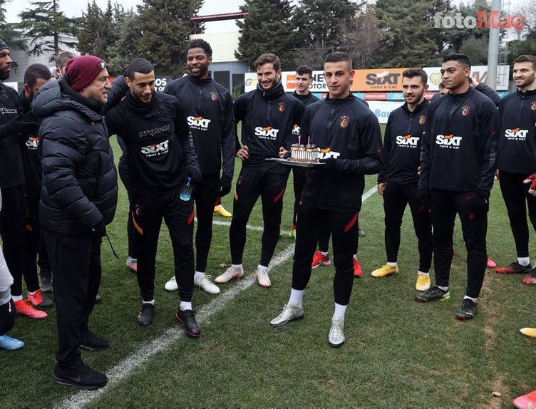 Son dakika spor haberleri: Galatasaray'ın yıldızı Belhanda'ya büyük sürpriz