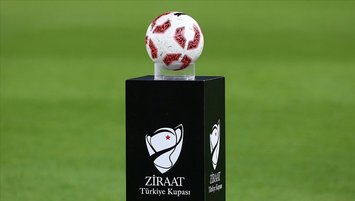 Şölen sürüyor