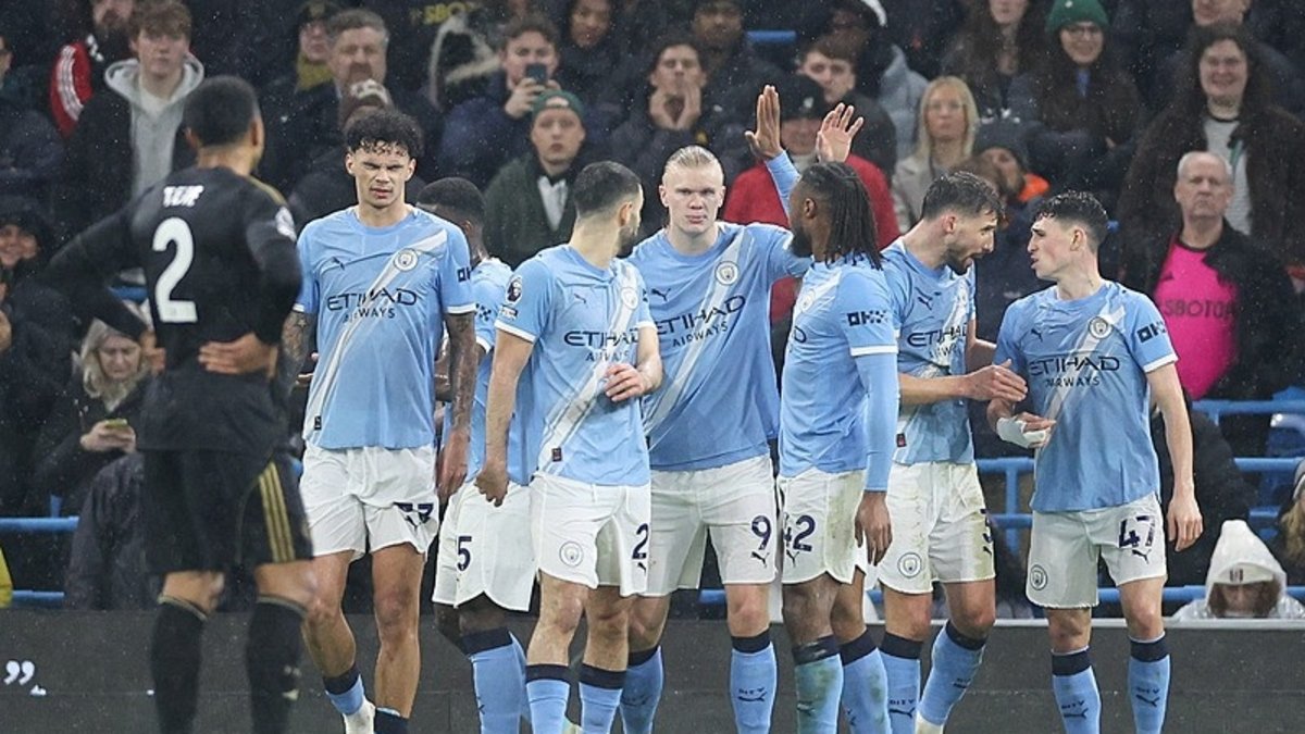 Manchester City ilk yarıdan işi bitirdi: İşte maçın özeti