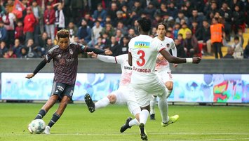 Gaziantep FK - Beşiktaş "Abartıyor ben sarı kartta kalacağım"