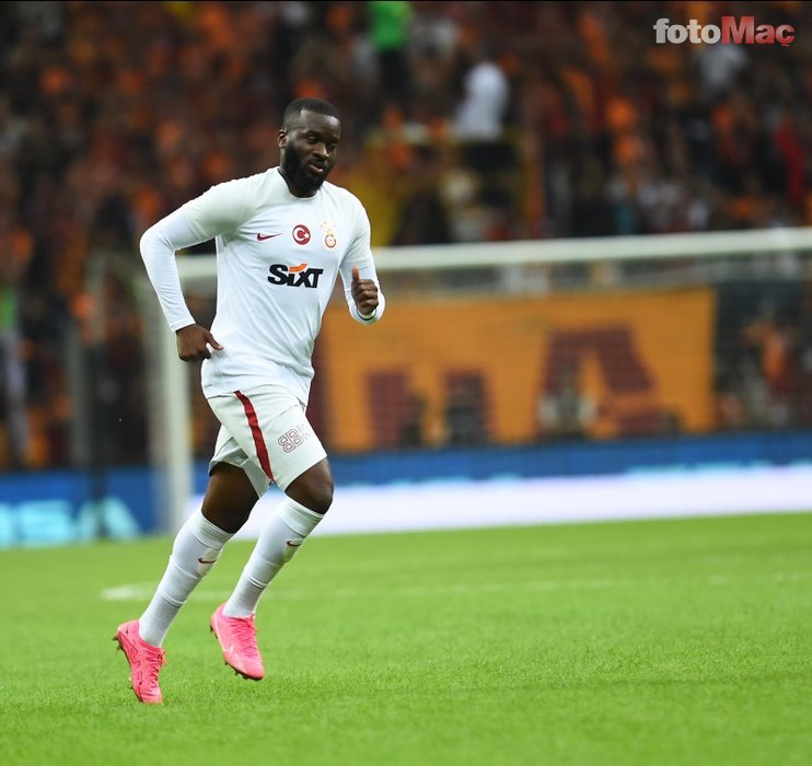 GALATASARAY HABERLERİ - Yıldız oyuncu kadroya dönüyor! İşte Okan Buruk'un Konyaspor maçı 11'i
