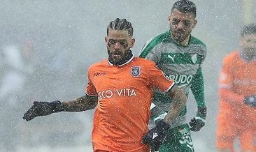 Başakşehir - Bursaspor maçında rötar