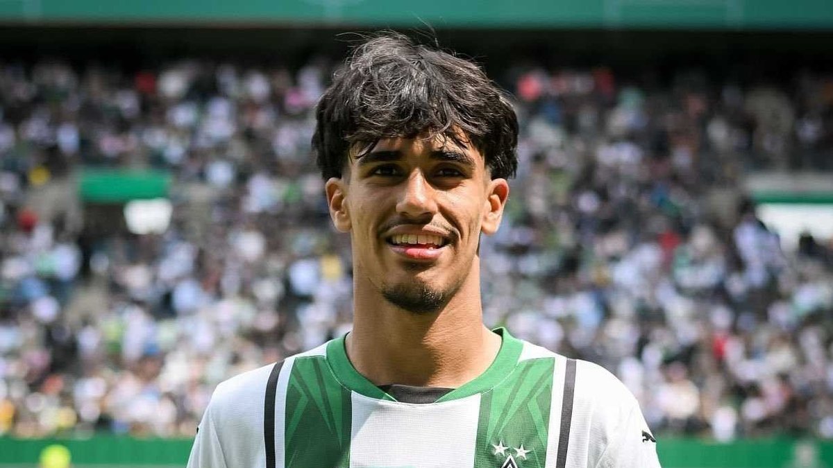 Can Armando imzaya kaldı