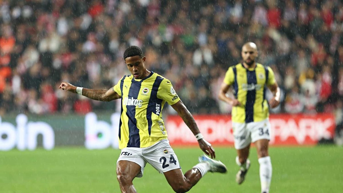 TRANSFER HABERLERİ | Fenerbahçe'de Oosterwolde sezon sonu yolcu