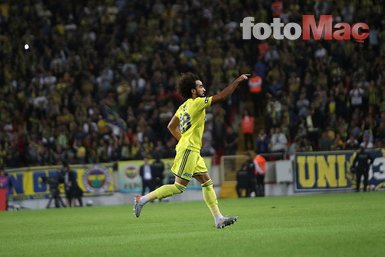 Fenerbahçe’den ters köşe! Kolarov beklenirken...