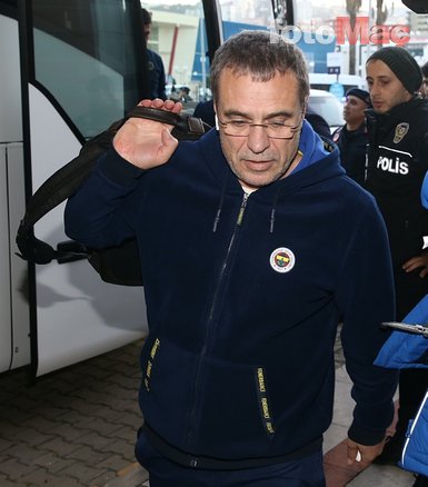 Fenerbahçe kafilesi Trabzon’da! Ersun Yanal...