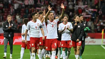 Polonya gol oldu yağdı!