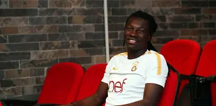 Zirveye oturdu
