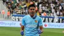 İrfan Can el yakıyor