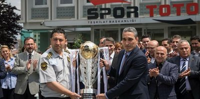 Kupa İstanbul'a götürülüyor