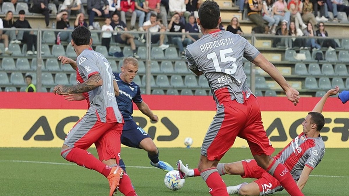 Cremonese 90+2. dakikada yediği golle Lazio'ya mağlup oldu: İşte maçın özeti