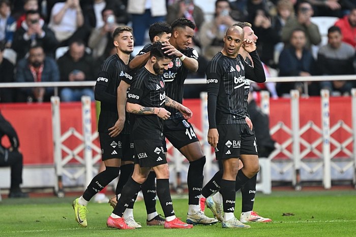 twente-besiktas-maci-ne-zaman-saat-kacta-hangi-kanalda-canli-yayinlanacak-uefa-avrupa-ligi-1738230554827.jpeg