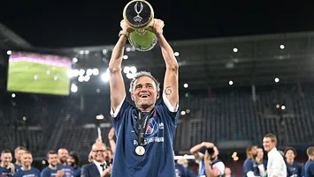 PSG'de yeni sözleşmeler imzalandı