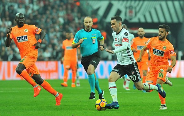 Sezon sonu Süper Lig'de yaprak dökümü