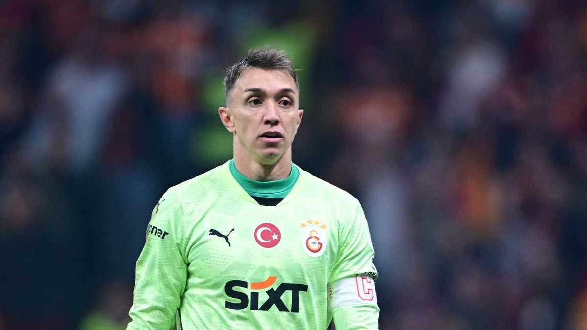 TRANSFER HABERİ - Muslera'dan Galatasaray'a şoke eden yanıt! TRANSFER HABERİ - Muslera'dan Galatasaray'a şoke eden yanıt!