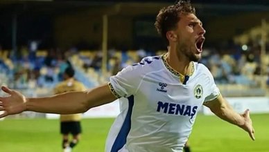 Onur Akdeniz kaldı