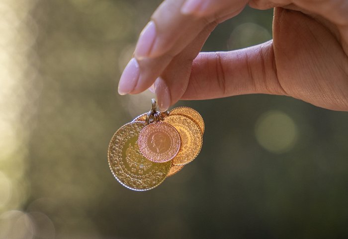 gram-altin-ne-kadar-23-ekim-piyasalarda-son-durum-kritik-gun-geldi-faiz-karari-bekleniyor-1761190104600.jpg Kapalı Çarşı'da altın fiyatları!