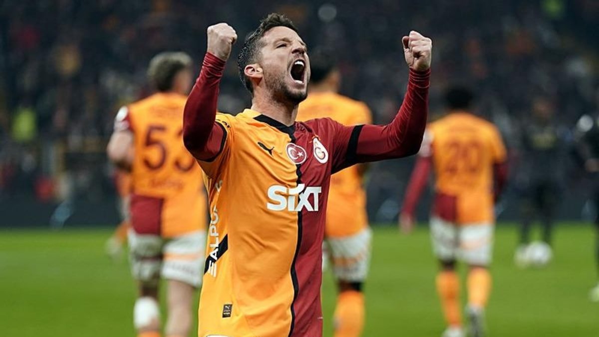 Mertens'ten derbinin ardından emeklilik sorusuna flaş yanıt!