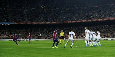Messi’den 50’nci frikik golü