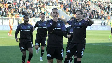 Altay moral buldu