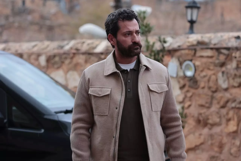 uzak-sehir-42-bolum-izle-kanal-d-uzak-sehir-yeni-bolum-tek-parca-1765797298845.png Uzak Şehir yeni bölüm izle