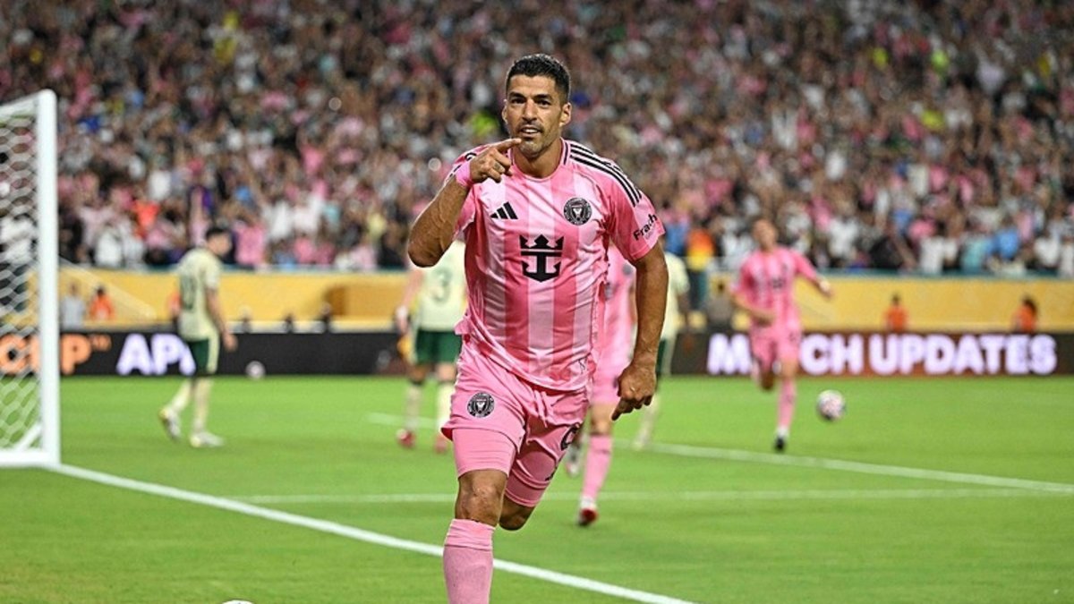 Inter Miami Luis Suarez'in sözleşmesini bir yıl uzattı