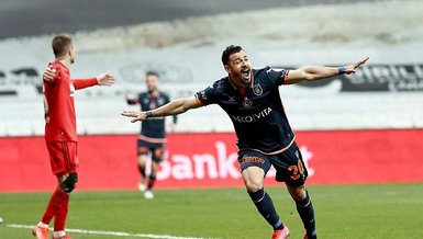 Son dakika spor haberi: Başakşehir'de yıldız futbolcu Giuliano sezonu kapattı