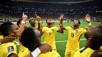 Ecuador beat Qatar 2-0 in 2022 FIFA World
