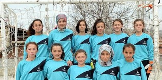 Kızların futbol sevgisi, ön yargıları yendi