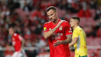 TRANSFER HABERİ | Galatasaray'ın eski futbolcusu Haris Seferovic Benfica'ya geri döndü!