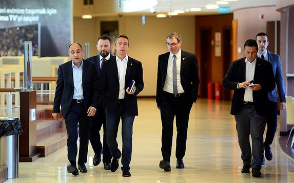 Fenerbahçe Başkanı Ali Koç'tan İngiltere'de dev transfer operasyonu! İşte o fotoğraf