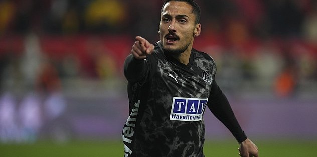 Scoutların dikkatini çekti