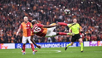 İç saha kralı Osimhen