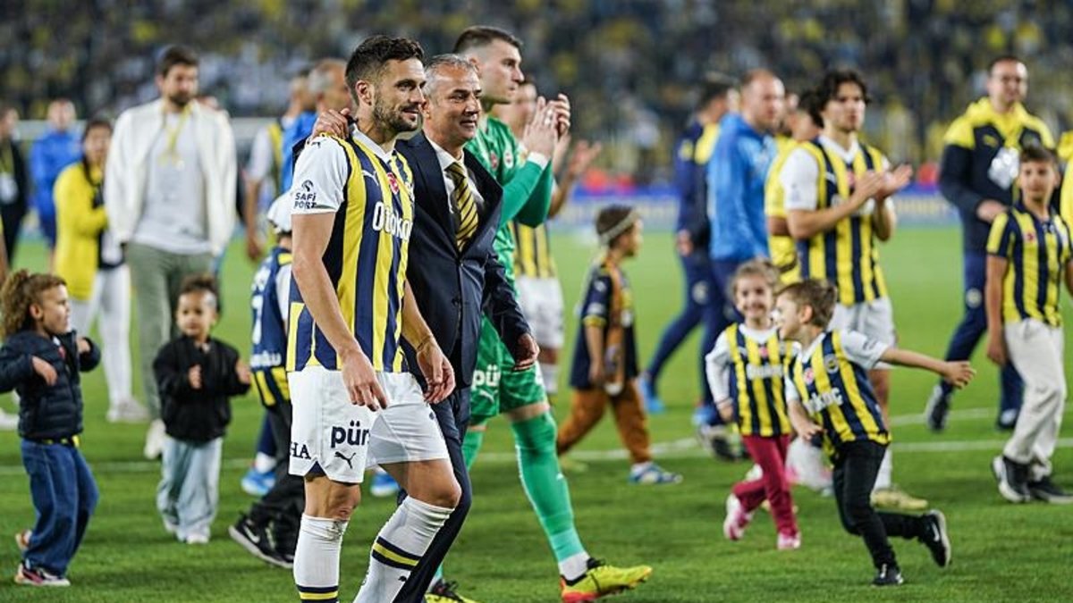 Fenerbahçe'de bu sezon bir ilk yaşandı Alex de Souza sonrası