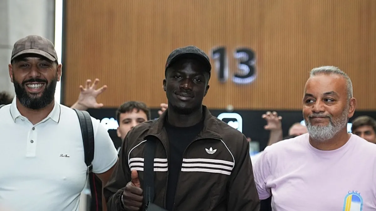 Beşiktaş'ın yeni transferi Kassoum Ouattara İstanbul'a geldi