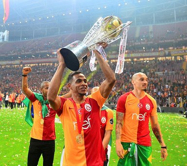 Galatasaray’da şampiyonluk geldi sıra transferde