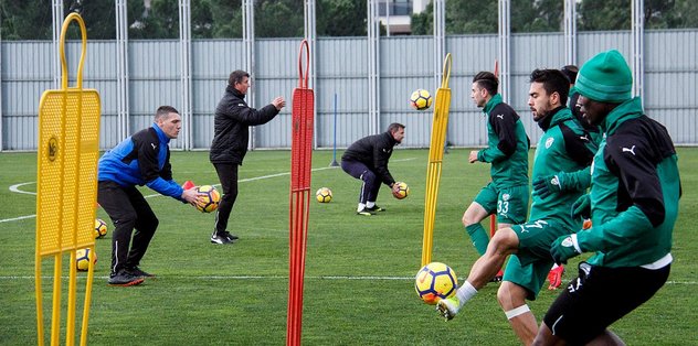 Bursaspor Malatyaspor'a hazırlanıyor