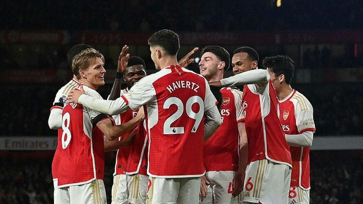 Arsenal 5-0 Chelsea (MAÇ SONUCU ÖZET)