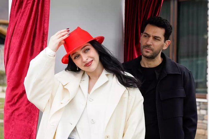 guller-ve-gunahlar-yeni-bolum-izle-kanal-d-guller-ve-gunahlar-20-bolum-1772882403543.jpeg Güller ve Günahlar 20. bölüm izle