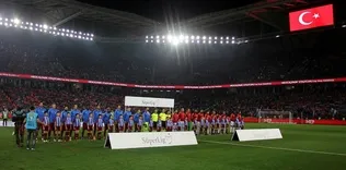 Trabzon’dan G.Saray’a olay şarkı!